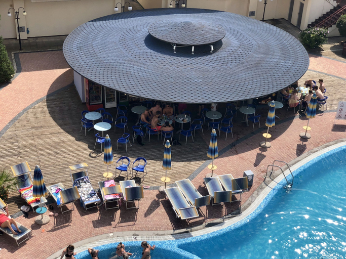 Food & Drinks, Central Plaza Studio, Nesebar