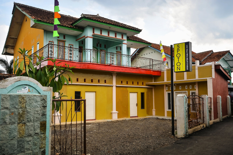 Exterior & Views 2, Hotel O Villa Tirta Melati Syariah, Banjar