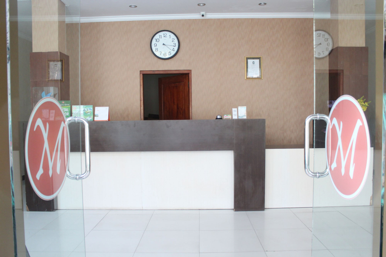 Public Area 15