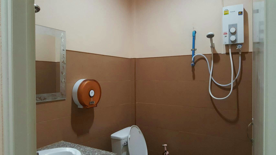 Bathroom 4, At Sichon Resort, Sichon