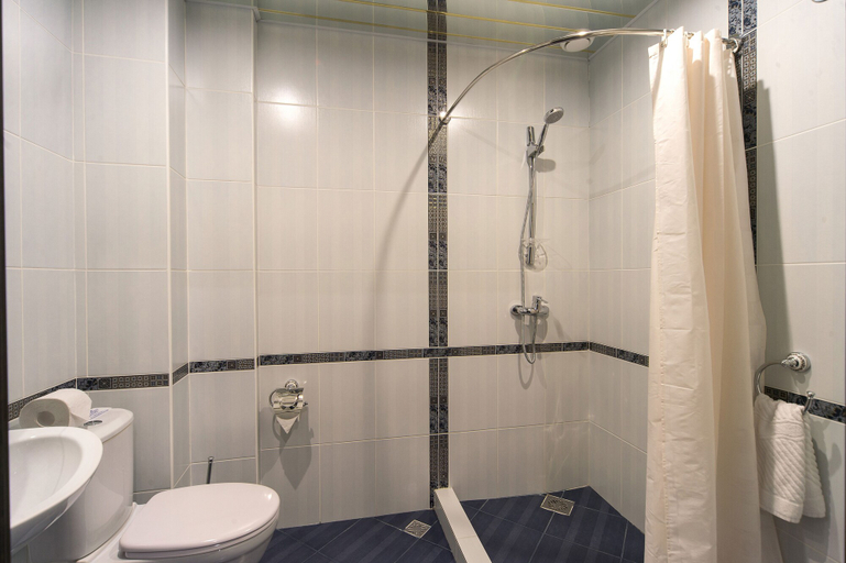 Bathroom 3, Hotel 41, Omskiy rayon