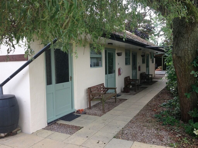 Exterior & Views 1, Beoley Lodge, Warwickshire