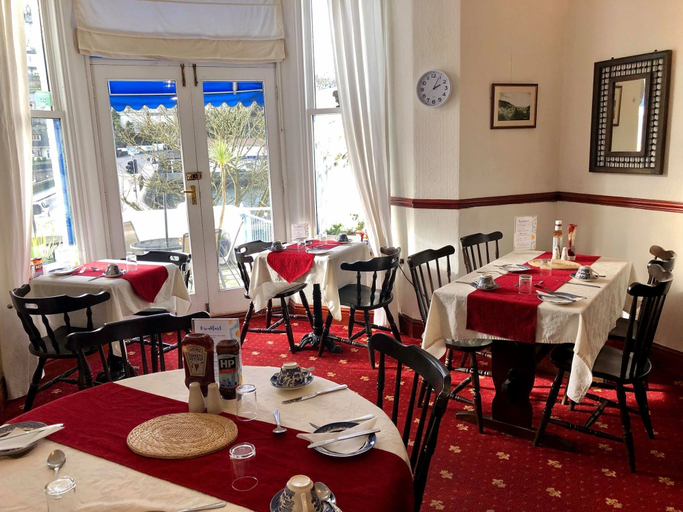 Food & Drinks 5, Bridgeside Guest House, Cornwall