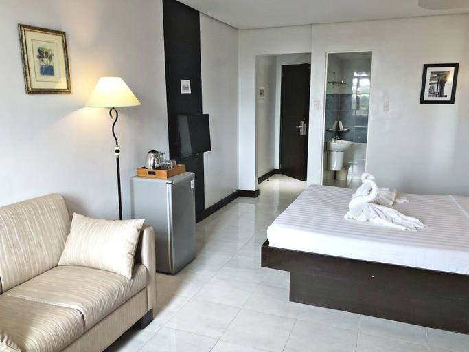 Bedroom 2, Ninong's Hotel, Legazpi City