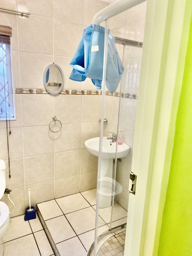 Bathroom 4, Beautiful Apartment in Century City, City of Cape Town