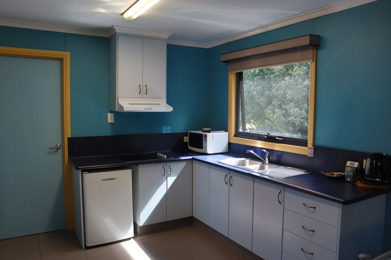 Others 4, Strahan Bungalows, West Coast