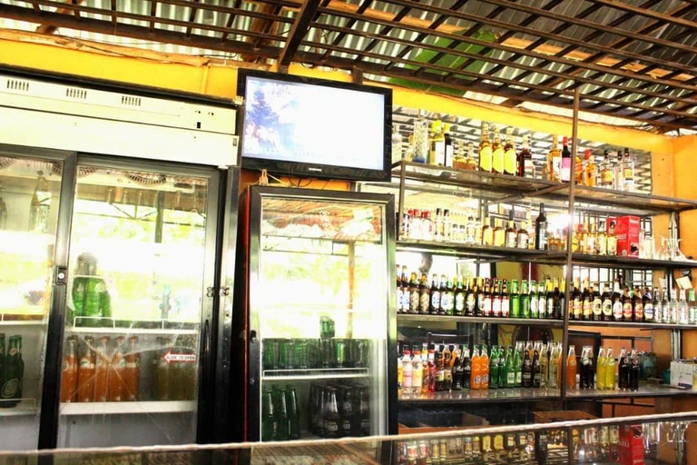 Food & Drinks 4, Lyden Cottages, Jinja