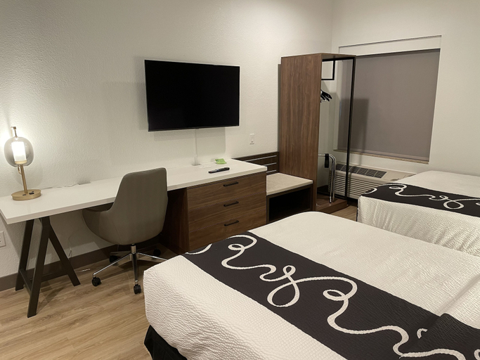 Bedroom 3, La Quinta Inn & Suites by Wyndham Port Arthur, Jefferson