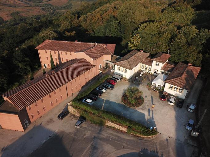 Exterior & Views 2, Hotel Foresteria Volterra, Pisa