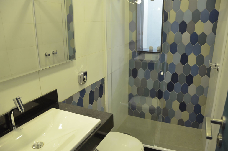Bathroom 4, Icarai Suites, Niterói