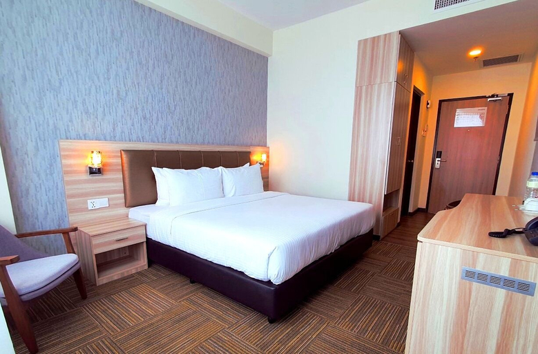Bedroom 3, Maple Lodge, Batu Pahat