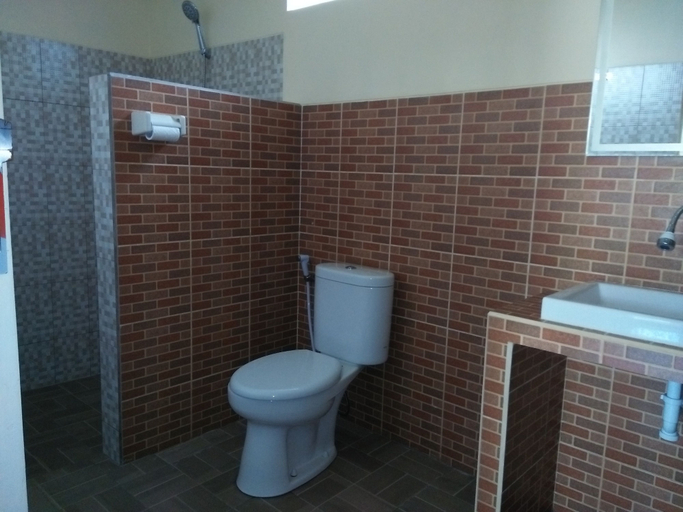 Bathroom 5, Puri Mandhara Lovina, Buleleng