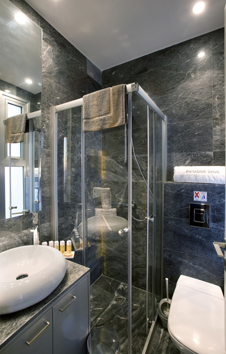 Bathroom 5, Paradise Cove Beach Villas