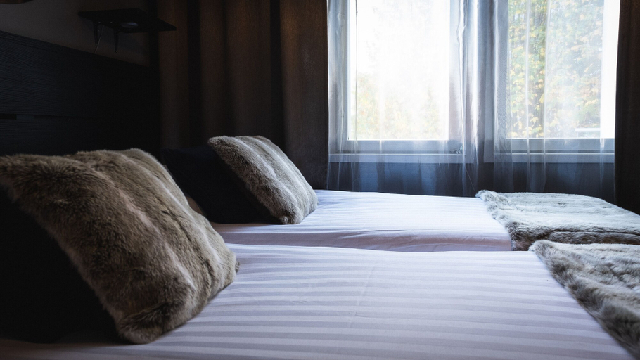 Bedroom 3, Golden Circle Suites, Lapland