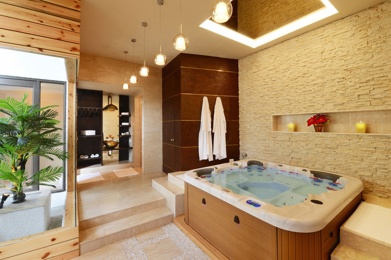 Bathroom 4, Honeymoon Inn, Shimla