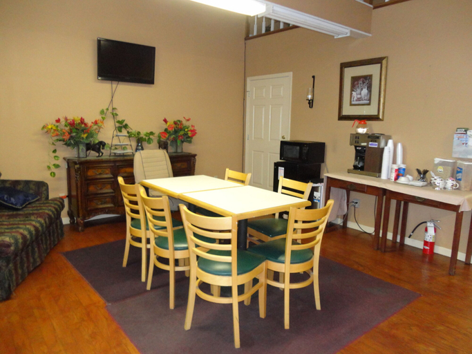 Others 5, Royal Inn and Suites, Tunica