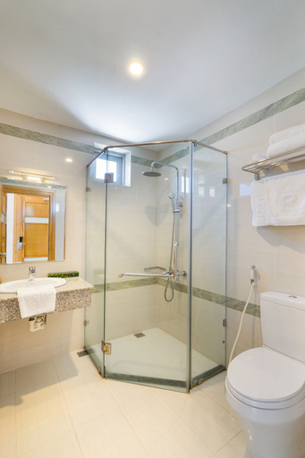 Bathroom 5, Ronal Hotel, Da Nang