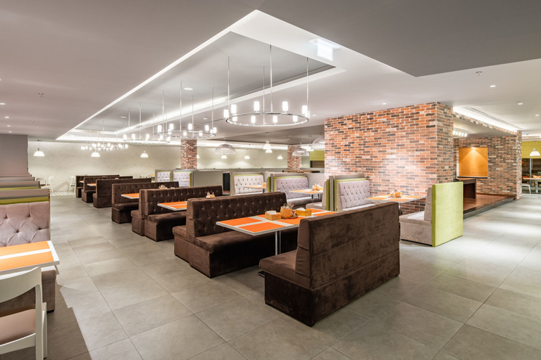 Food & Drinks 5, Radisson Hotel & Apartments Dammam Industrial City, Dammam