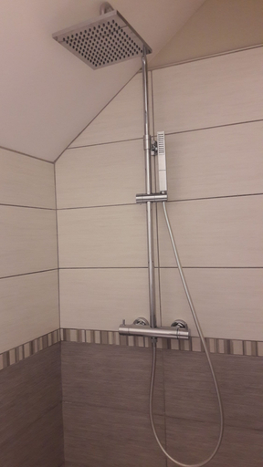 Bathroom 5, Le Balcon des Cimes, Hautes-Pyrénées