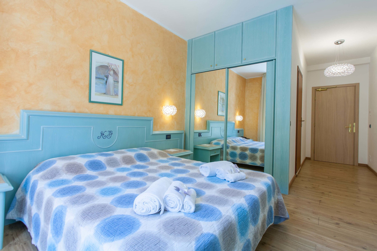 Bedroom 28