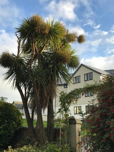 Exterior & Views 2, Spring Gardens B&B, Cornwall
