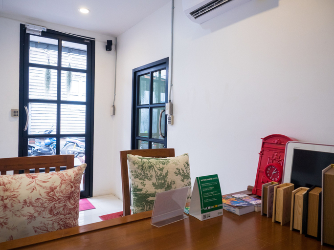 Others 4, Pann Residence, Bang Rak