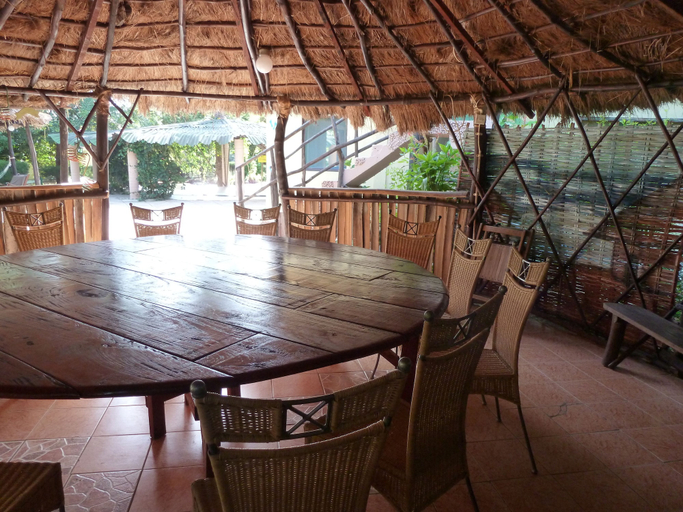 Food & Drinks 4, Footsteps Eco-Lodge, Kombo South