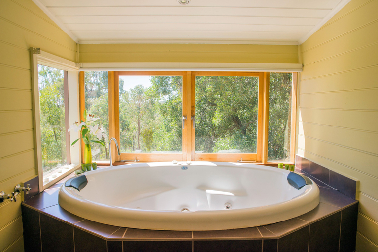 Bathroom 4, Avalon Private Spa Villa - Adults Only, Hepburn - East