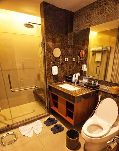 Bathroom 4, Bagan Umbra Hotel, Myingyan