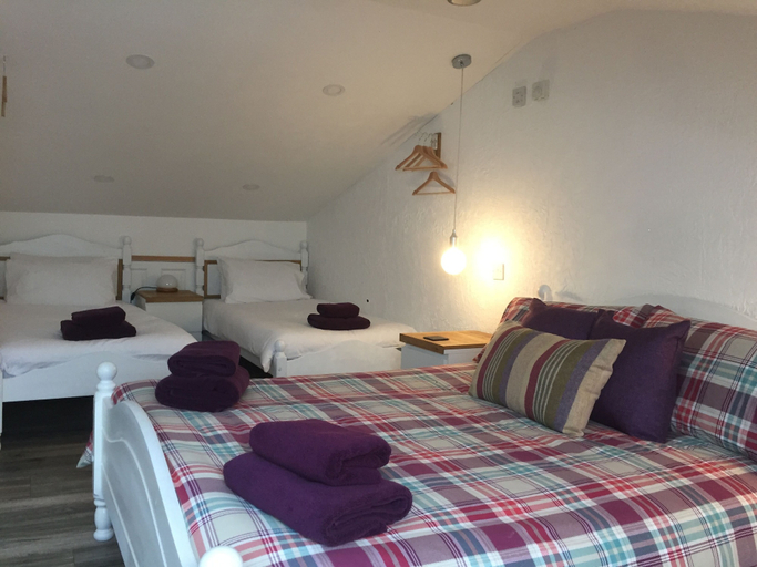 Bedroom 3, Barton Gate Farm Guesthouse, Devon