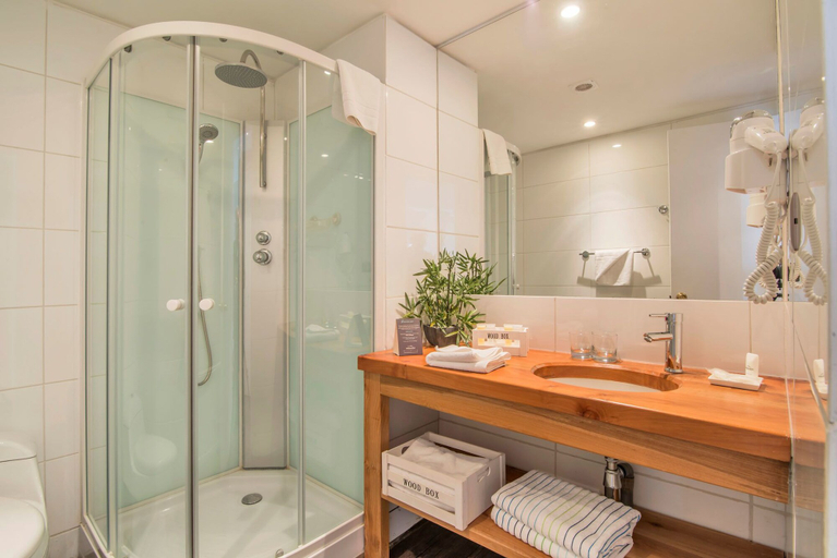 Bathroom, Hotel Alto Nevados, Ñuble