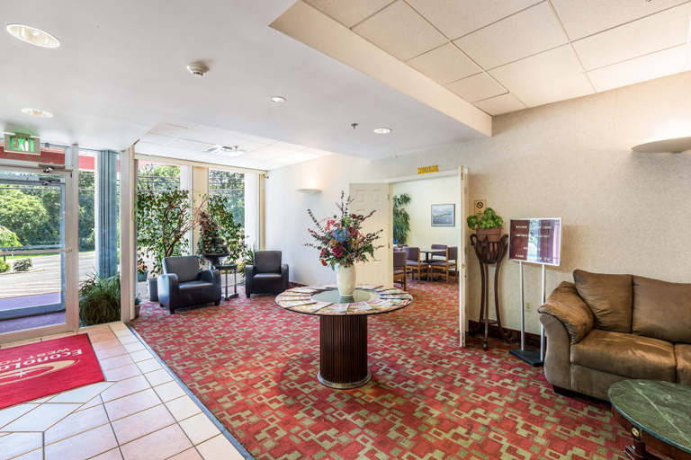Others 5, Econo Lodge Near Stewart Inter, Orange