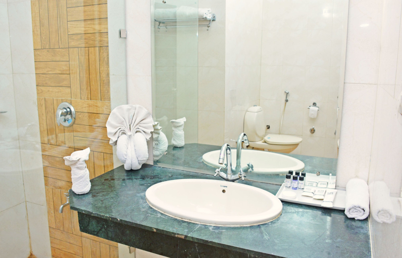 Bathroom 5, Click Resort Corbett, Tiger Den, Nainital