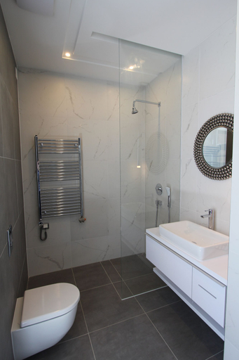 Bathroom 5, Zala Springs Health & Golf Resort, Zalaszentgrót