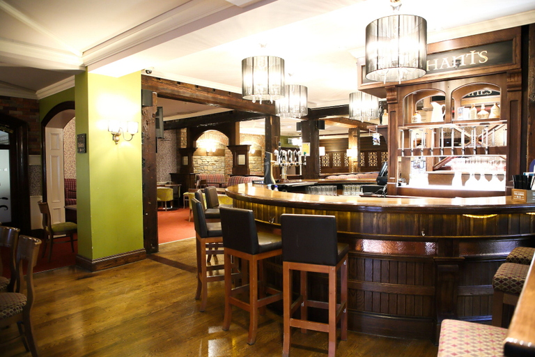 Food & Drinks 5, Mulroy Woods Hotel