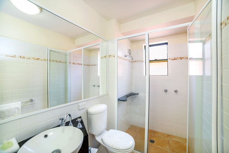 Bathroom 4, Crest Apartments Byron Bay, Byron