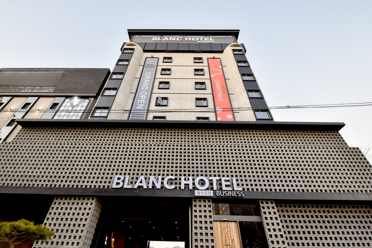 Exterior & Views 2, BLANC Business Hotel, Gangseo