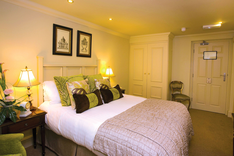 Bedroom 2, Whitley Hall Hotel, Sheffield