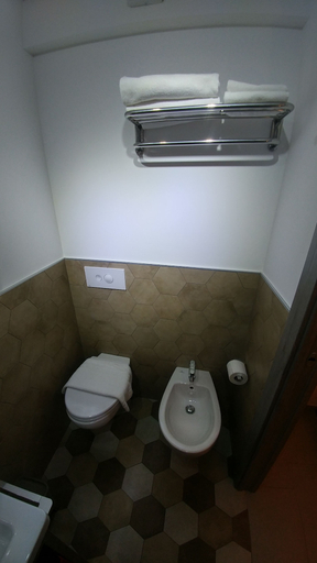 Bathroom 5, Ottocento Guest House, Sassari