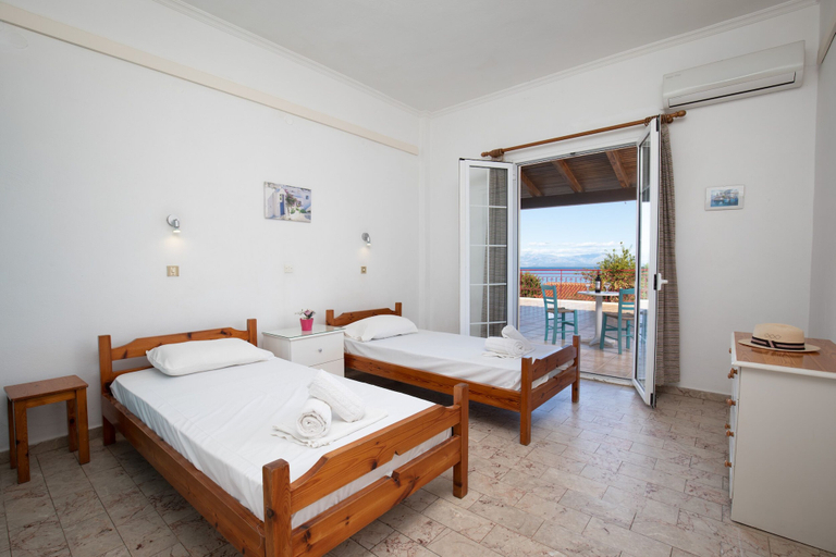 Bedroom 2, Island Beach Resort - Adults Only, Ionian Islands