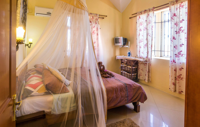 Bedroom 3, Blue Lagoon Villa, Black River