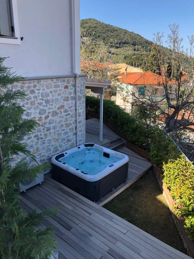 Sport & Beauty 4, Villas Karya, Ionian Islands