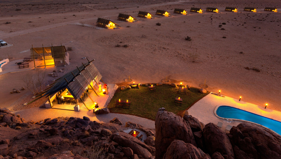Exterior & Views