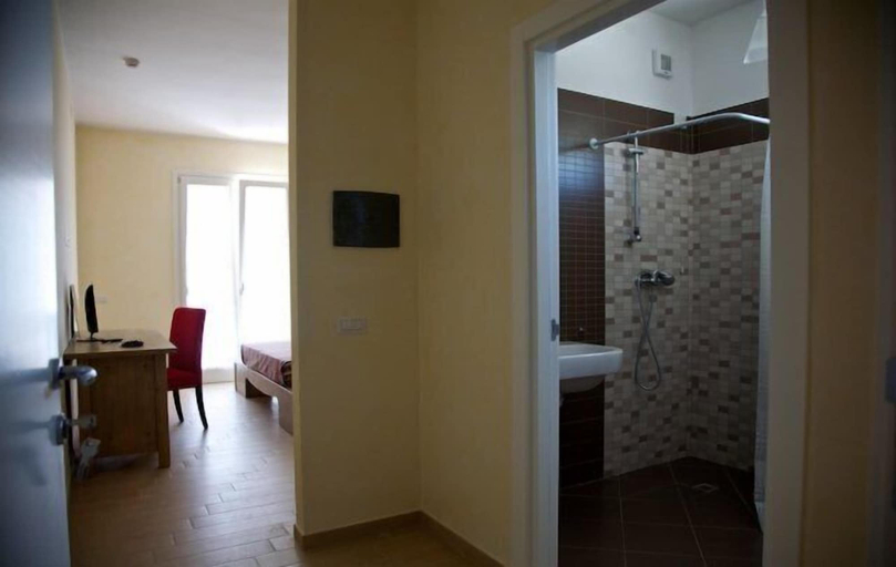 Bathroom, Loggia dei Lezzi, Bari