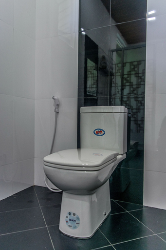 Bathroom 3, Wildescape Polonnaruwa, Thamankaduwa