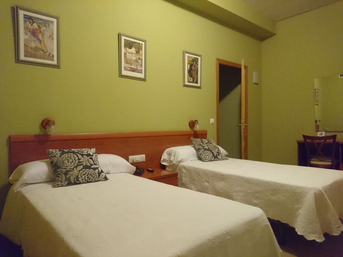 Bedroom 4, Hotel Dora, Cáceres