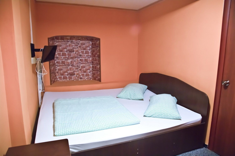 Bedroom 4, Hotel Post, Central