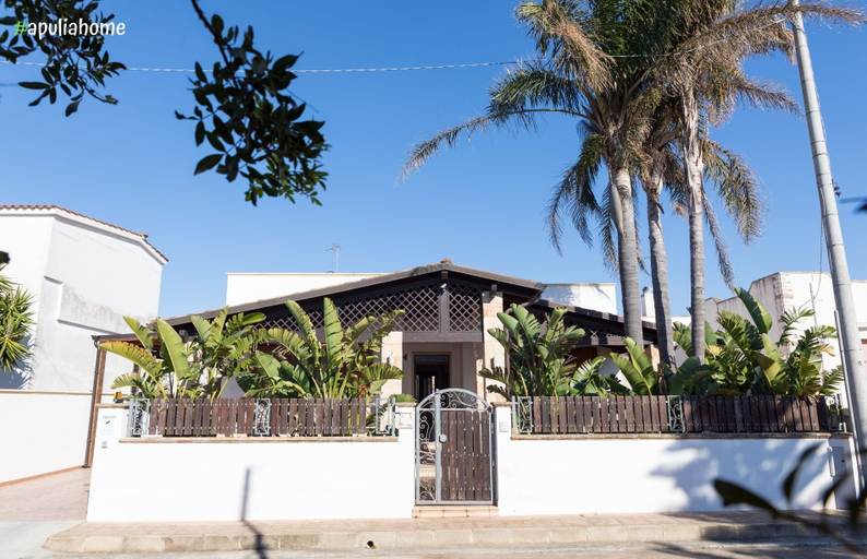 Exterior & Views, Villa Geraldina con piscina, Lecce