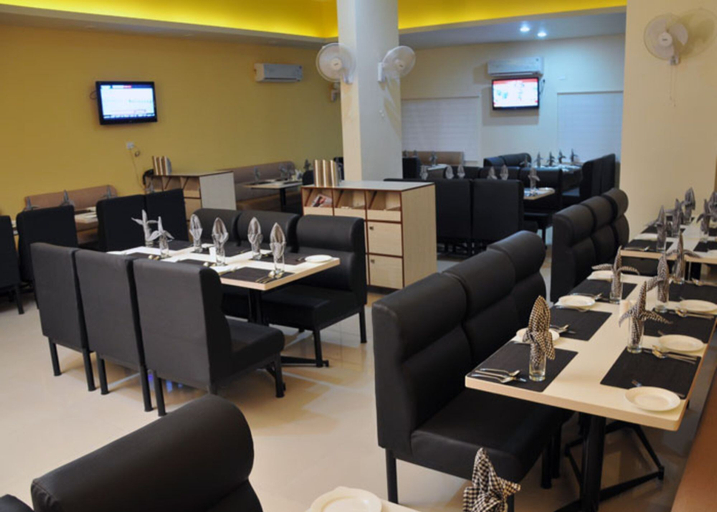 Food & Drinks 5, Tanarika Resort, Jalgaon