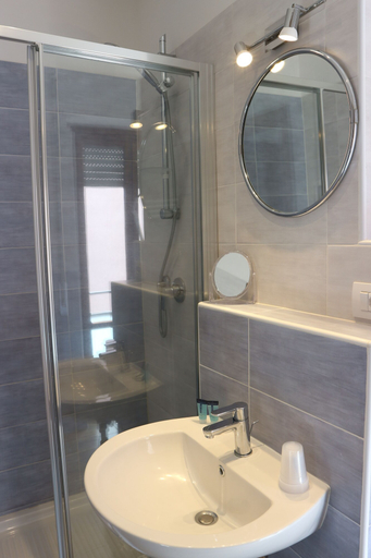 Bathroom 4, Hotel Viterbo Inn, Viterbo